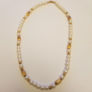 Classic Pearl Necklace 18" Vintage